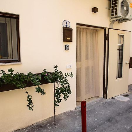Scillo House Apartment Palermo Bagian luar foto